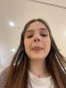 Lunabelle_ – Naživo XXX chat