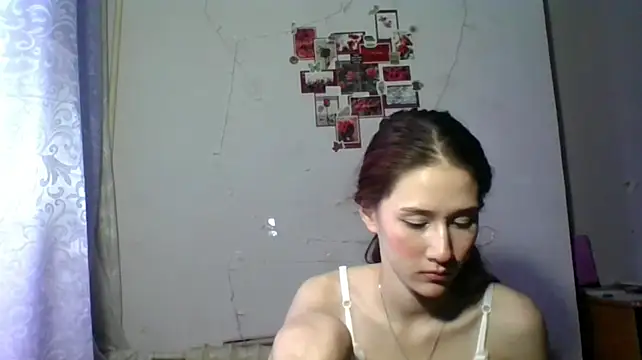NickiKisinger Chat XXX live