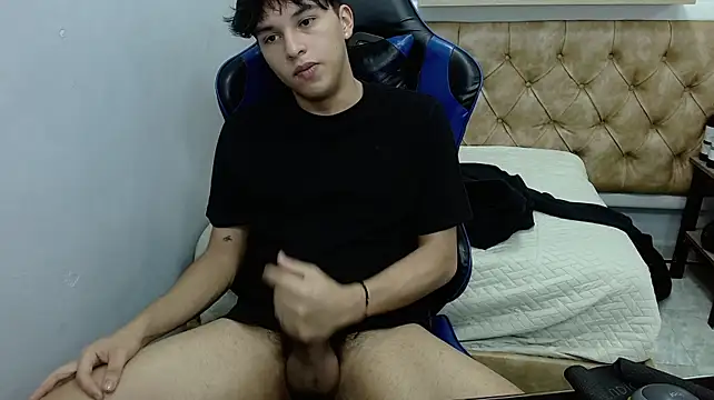 StiwenTwink's Live XXX Chat