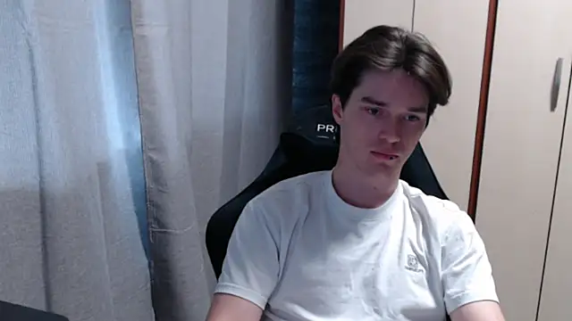 XXX chat uživo modela arthur___king