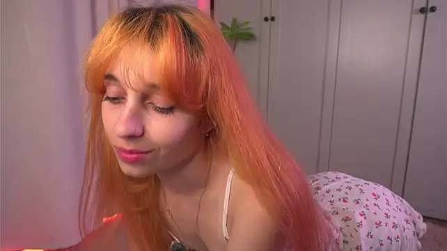 tgirlfoxy Adlı Modelin Canlı XXX Sohbeti