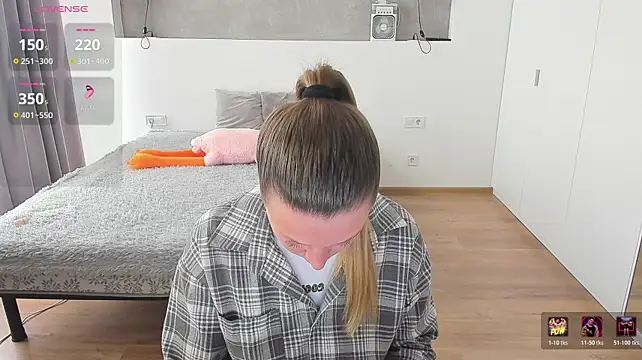 Kitkatvel's Live XXX Chat