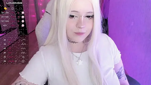 SelenaCute élő XXX-chatje
