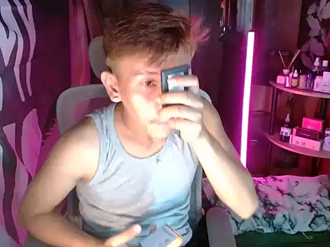 RalfAsian25 Pertunjukan Webcam