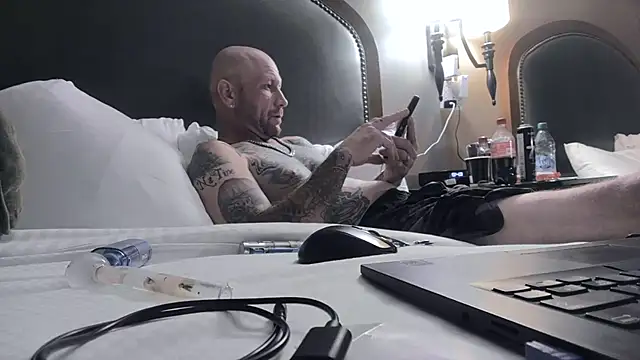 J-Dubb Chat XXX in diretta
