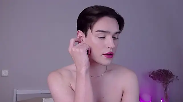 XXX chat uživo modela RobbyCharming