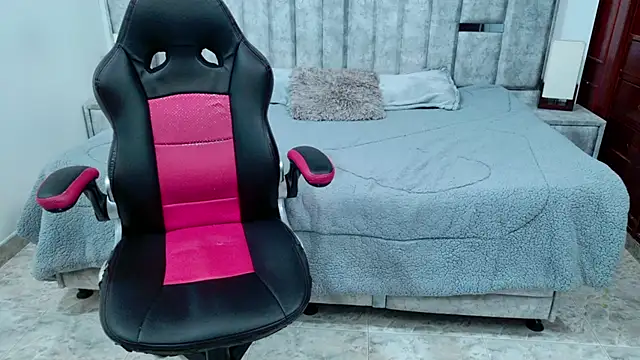 laureentt_'s Live XXX Chat