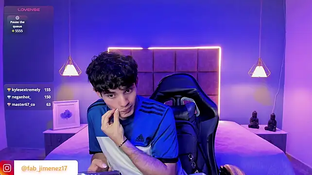 AlejooTwink's Live XXX Chat