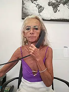 Chat XXX en directo de clarabell4