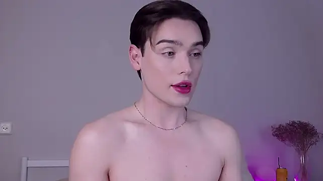 RobbyCharming Adlı Modelin Canlı XXX Sohbeti