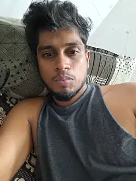 tamil_model_ Adlı Modelin Canlı XXX Sohbeti