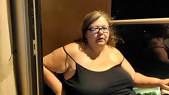 צ'אט XXX בשידור חי של sex2