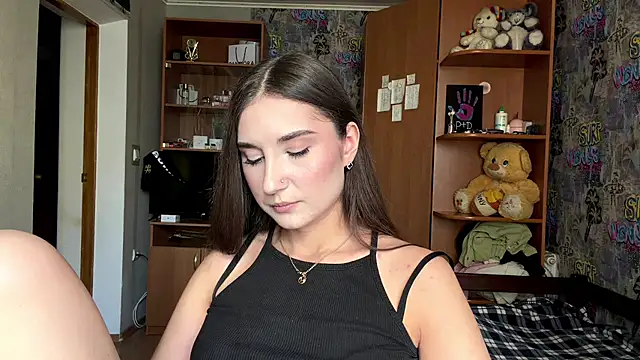 KittyNoSkirty Live XXX-Chat