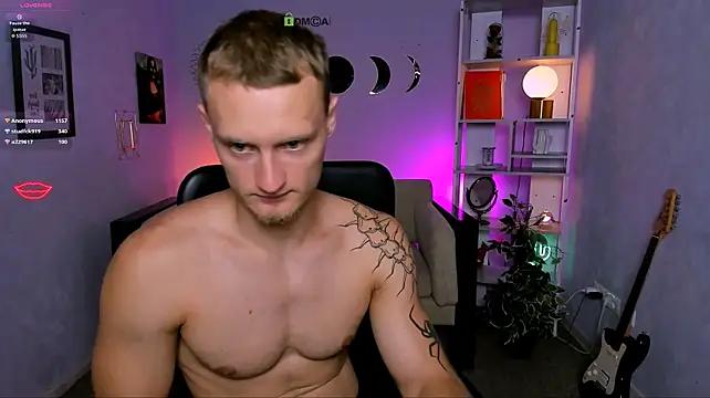 Онлайн чат XXX mike_crist