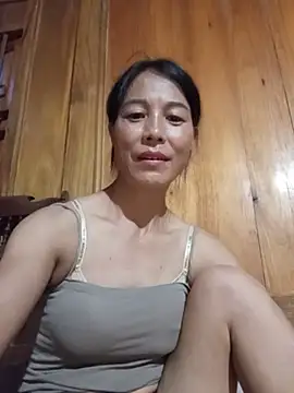Lily-ly – Naživo XXX chat
