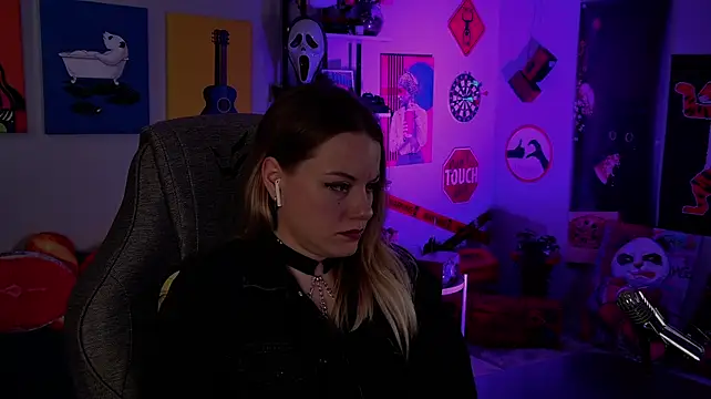 VireliaMoonfall's Live XXX Chat