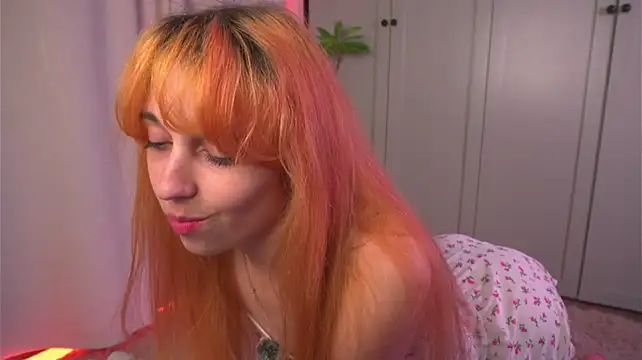 tgirlfoxy: онлайн-секс-чат