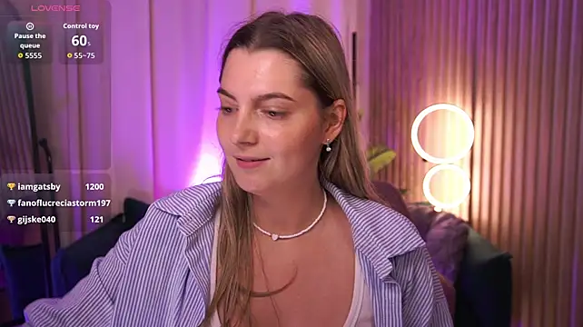Chat XXX ao vivo de LucreciaStorm