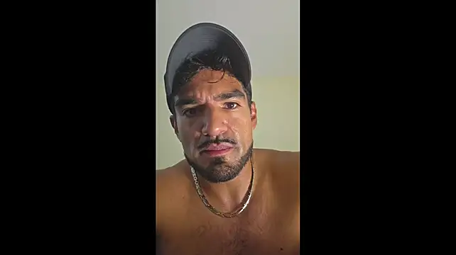 Czat XXX na żywo – piggylatino