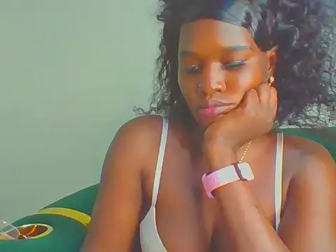 cutesmiling's Live XXX Chat