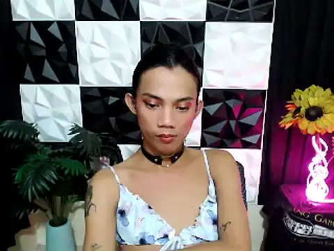 XwildCUcumberX live XXX chat