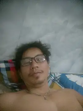 traiwe06 Live XXX Chat