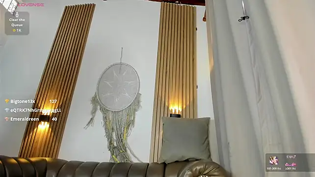XXX chat uživo modela lili_starxoxo