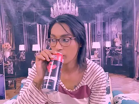 Chat XXX en directo de IndianRebel4u2Luv