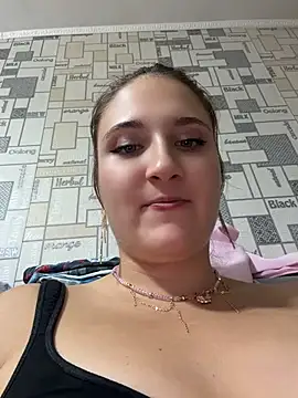 AdelRich Adlı Modelin Canlı XXX Sohbeti