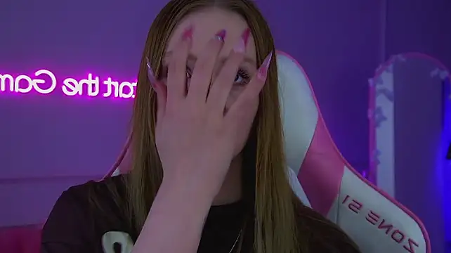 XXX chat uživo modela AgataFoxley