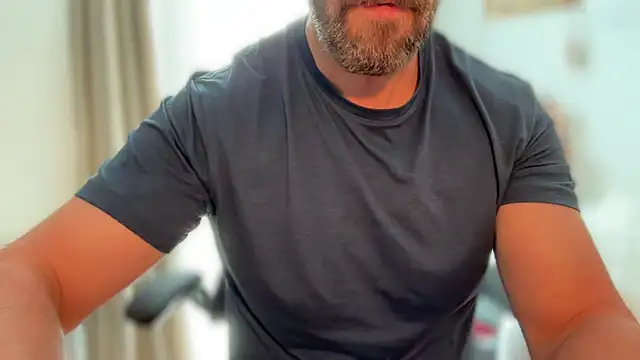 دردشة Mr_Beef الجنسية المباشرة
