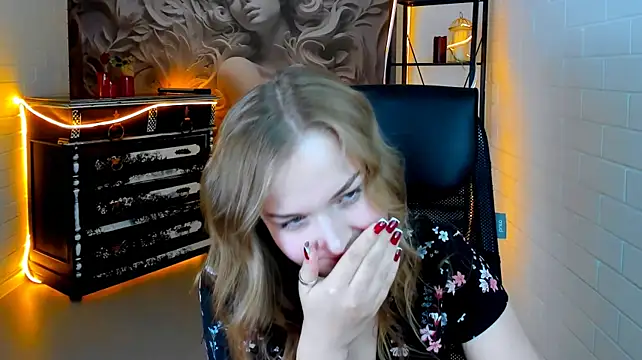 LissaTelor Chat XXX live