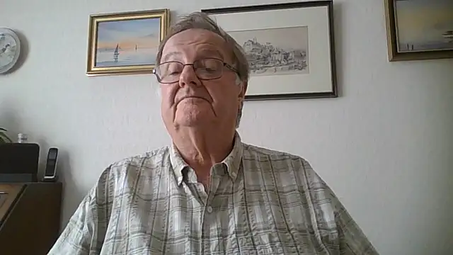 צ'אט XXX בשידור חי של llew88