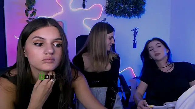 lisa_dark_n Live XXX chat