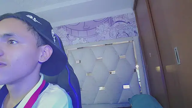 Asher_athlets XXX чат на живо