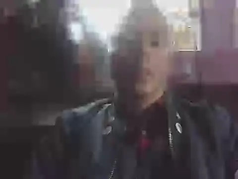 SHARPSkinheadn Live XXX chat