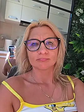 KaylinJan Live XXX Chat