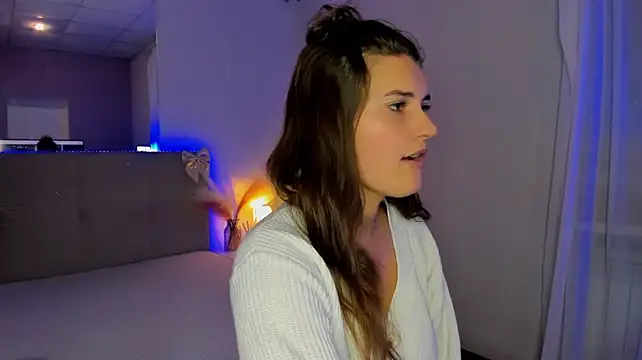 دردشة Laura_Leee الجنسية المباشرة