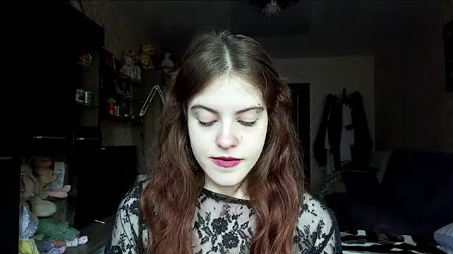 BuzzingRaidn Live XXX chat