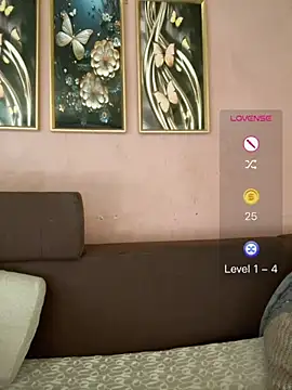 Lunevia Adlı Modelin Canlı XXX Sohbeti