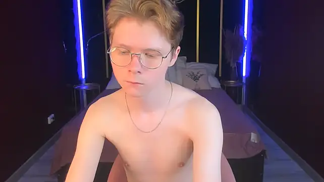 XXX chat uživo modela DanielSanders