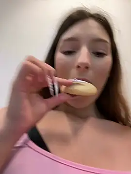 LilluKatten Chat XXX live