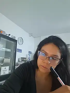 Chat +18 de Lina_Lara_ ao vivo