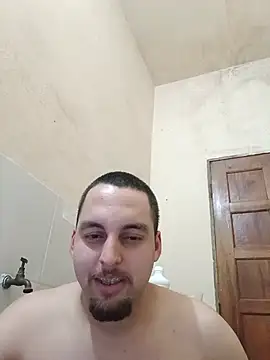 matvaz21cm's Live XXX Chat