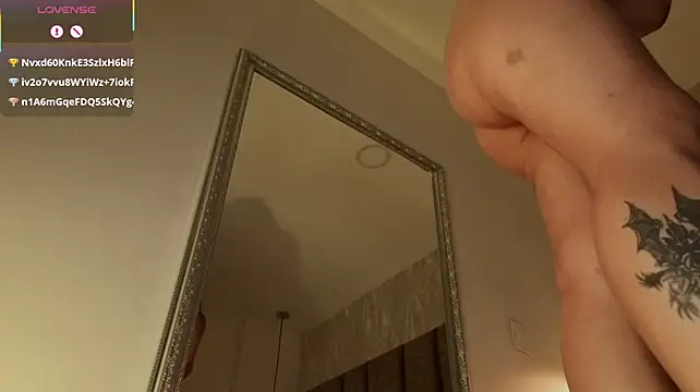 Chat XXX en directo de scarlethlux