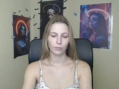 StrangerGin Live XXX chat