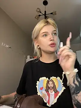Онлайн чат XXX DriveThruCiri