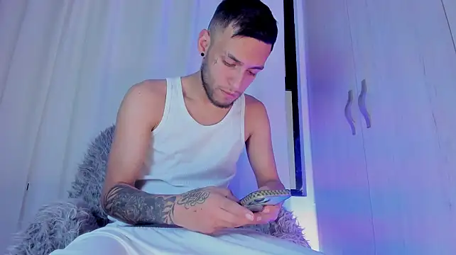 Czat XXX na żywo – Angel_Boos