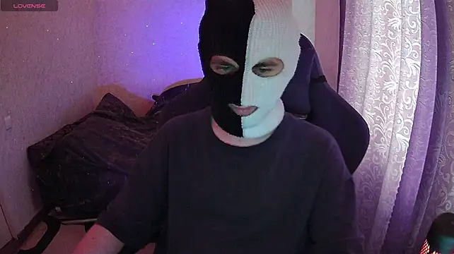 ZXCENSORED- élő XXX-chatje
