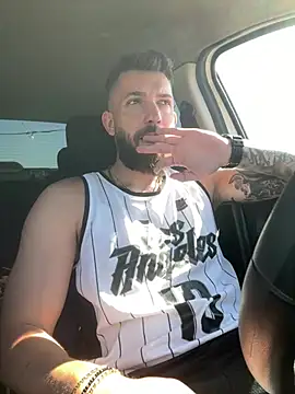 LustyMike_ Live XXX-chat
